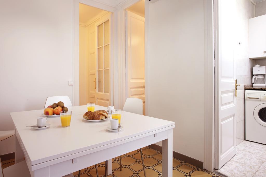 ברצלונה Barnapartments Basic Gracia מראה חיצוני תמונה