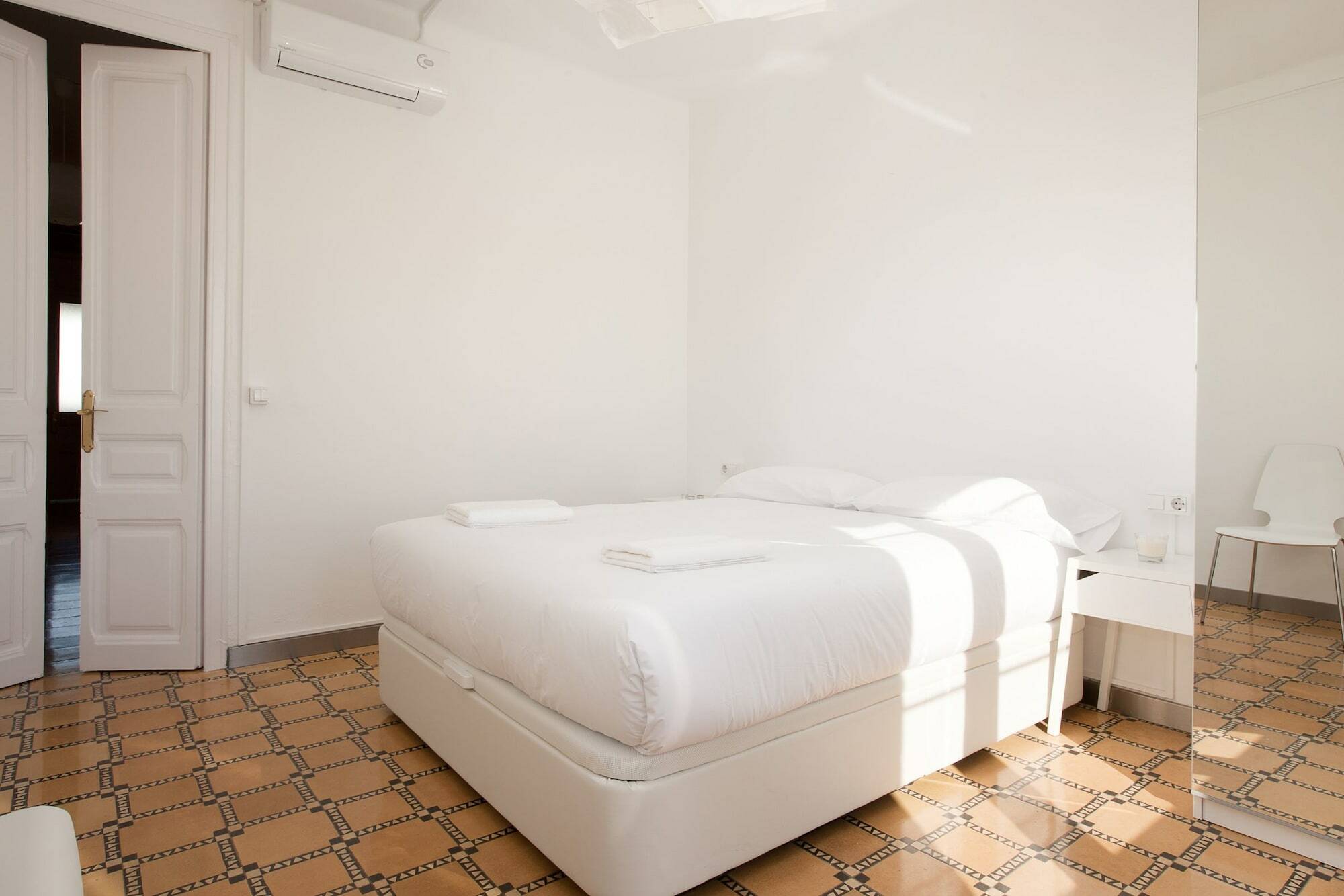 ברצלונה Barnapartments Basic Gracia מראה חיצוני תמונה